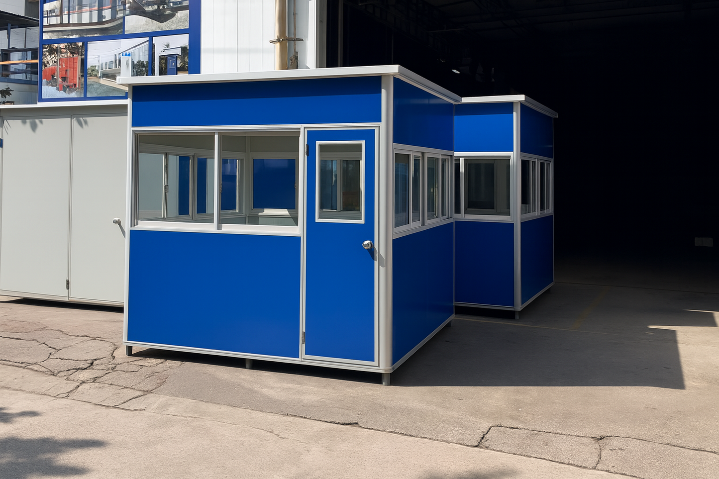 (6.5x5.0x7.5 ft) Portable Security Guard Cabin, Outdoor Modern Security Booth with Alarm Light- Extra Thick